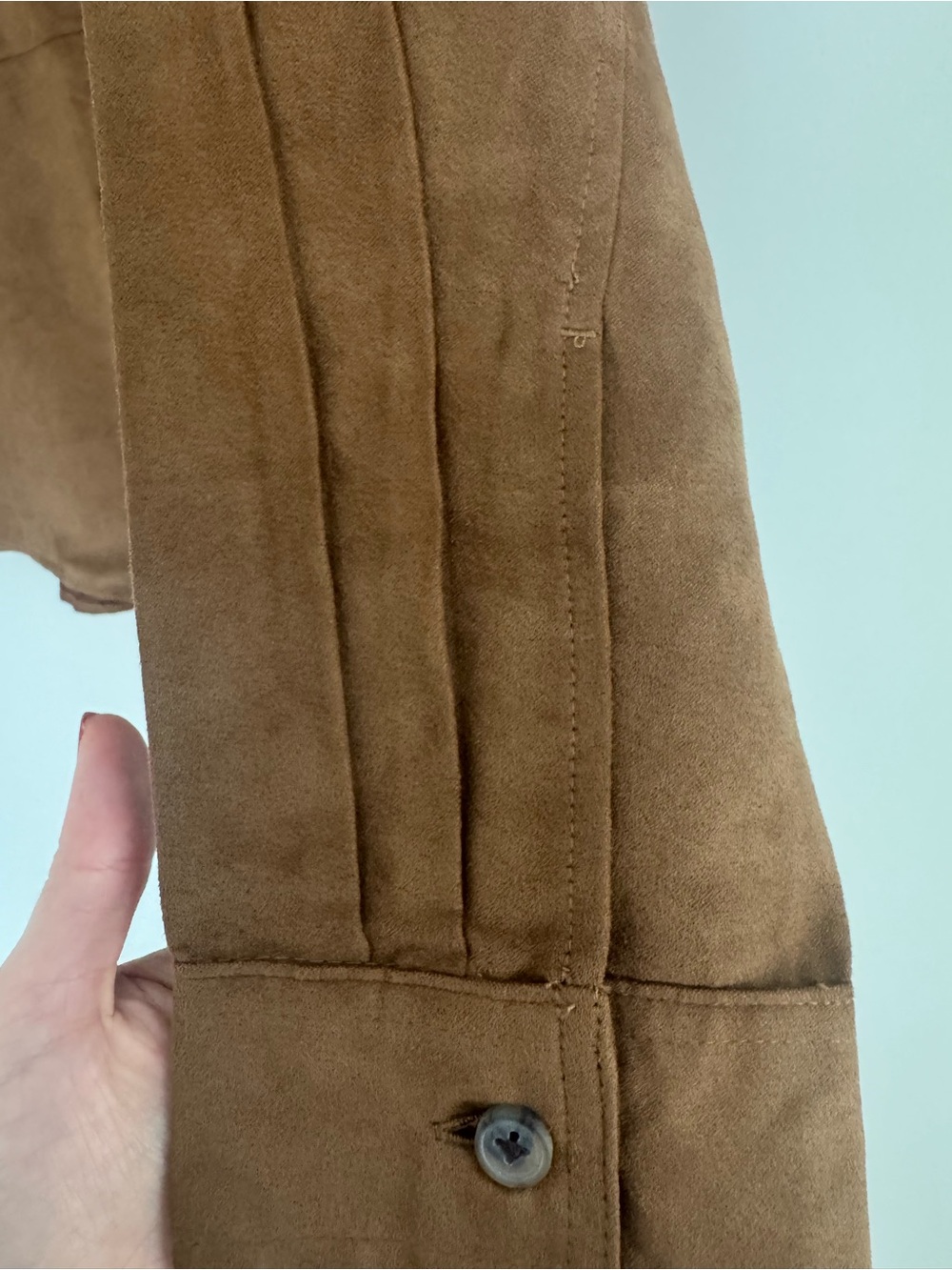 NWT- Women's Brown Suede Button-Front Faux Suede Jacket/Blouse/Button down shirt - Picture 3 of 15